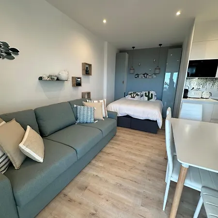 Apartment Waterfront Bergerie Hyeres