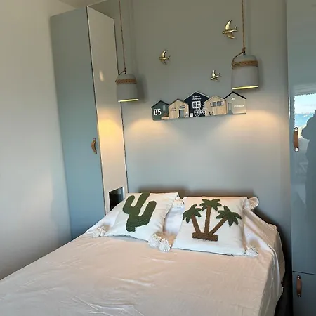 Waterfront Bergerie Apartment *